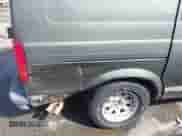 1997 Chevrolet Astro Cargo z VIN 1GCDL19W5VB170890, wystawiony jako IAAI lot #41715976 z przebiegiem Nie podano mil oraz . Historia ofert i sprzedaży dostępna na DreamBid. Obrazek 18.