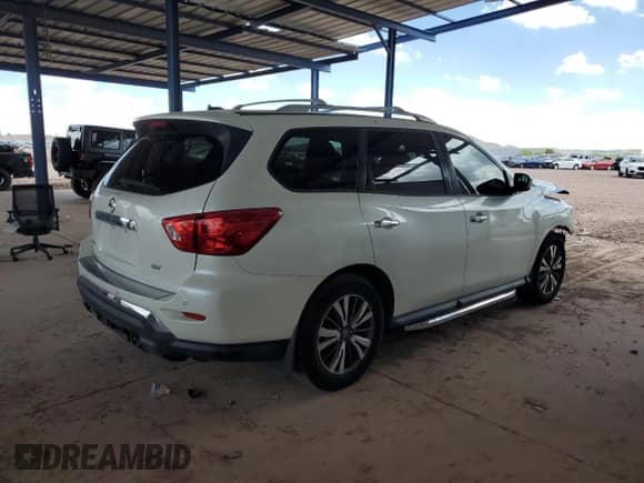 2017 Nissan Pathfinder S with VIN 5N1DR2MN0HC675586, listed as a Copart auction lot 80586805 with 140,079 mi miles and Salvage title. Bid and sale history available at DreamBid. Image 3.