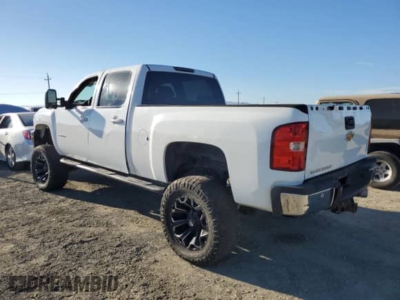 2011 Chevrolet Silverado 2500HD LTZ z VIN 1GC1KYC83BF194344, wystawiony jako Copart lot #70787114 z przebiegiem 285 134 mil mil oraz Czysty tytuł • Clean title. Historia ofert i sprzedaży dostępna na DreamBid. Obrazek 2.