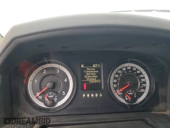 2015 Ram 1500 Tradesman с VIN 1C6RR7KM5FS631532, выставлен на аукционе Copart как лот 50703135 с пробегом 129 097 миль миль и Чистый • Clean title. История ставок и продаж доступна на DreamBid. Изображение 9.