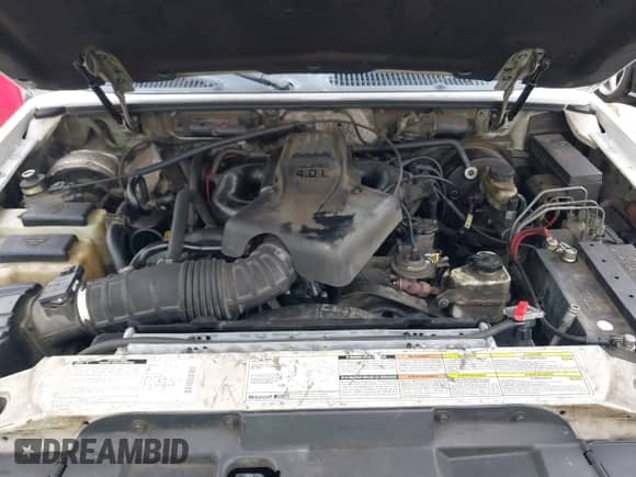 1998 Ford Explorer XL z VIN 1FMZU32EXWZB41566, wystawiony jako IAAI lot #42519853 z przebiegiem 301 846 mil mil oraz . Historia ofert i sprzedaży dostępna na DreamBid. Obrazek 10.