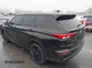 2024 Mitsubishi Outlander SE with VIN JA4J3VA88RZ010470, listed as a IAAI auction lot 41083876 with 14,033 mi miles and . Bid and sale history available at DreamBid. Image 3.