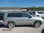 2004 Toyota Highlander с VIN JTEEP21A240061162, выставлен на аукционе IAAI как лот 43374351 с пробегом 327 904 миль миль и . История ставок и продаж доступна на DreamBid. Изображение 12.