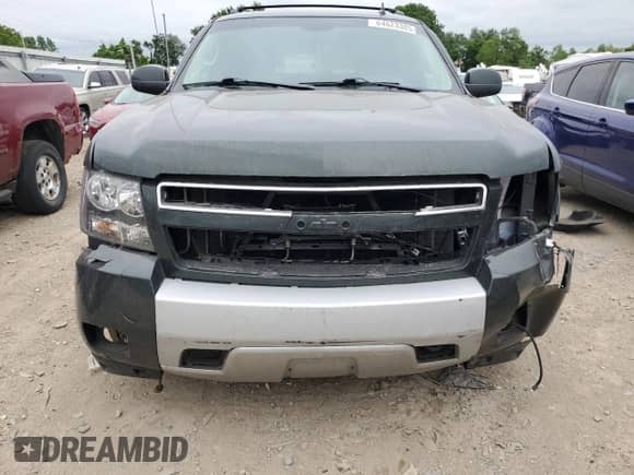 2013 Chevrolet Avalanche LT with VIN 3GNTKFE70DG287459, listed as a Copart auction lot 64623305 with 261,183 mi miles and Clean title. Bid and sale history available at DreamBid. Image 5.