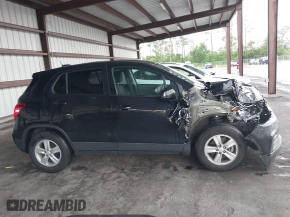 2020 Chevrolet Trax LS с VIN KL7CJKSB0LB319439, выставлен на аукционе IAAI как лот 42703115 с пробегом 101 579 миль миль и . История ставок и продаж доступна на DreamBid. Изображение 13.