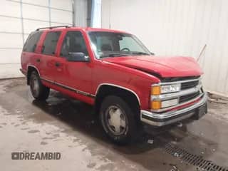 1999 Chevrolet Tahoe Z71 с VIN 1GNEK13R5XJ324704, выставлен на аукционе IAAI как лот 41322052 с пробегом 257 974 миль миль и . История ставок и продаж доступна на DreamBid. Изображение 1.