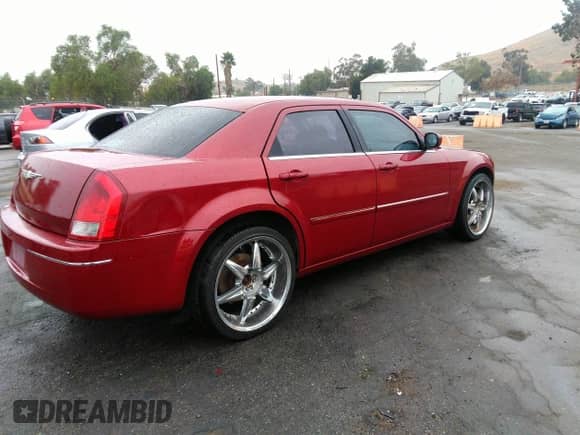 2007 Chrysler 300 Signature with VIN 2C3LA53G97H721007, listed as a IAAI auction lot 31924333 with 169,106 mi miles and . Bid and sale history available at DreamBid. Image 4.