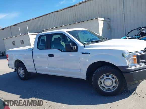 2019 Ford F-150 XLT with VIN 1FTEX1CB3KKD27858, listed as a IAAI auction lot 43451123 with 183,462 mi miles and . Bid and sale history available at DreamBid. Image 13.