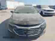 2019 Chevrolet Malibu LT z VIN 1G1ZD5ST9KF134823, wystawiony jako IAAI lot #43271179 z przebiegiem 80 790 mil mil oraz . Historia ofert i sprzedaży dostępna na DreamBid. Obrazek 12.