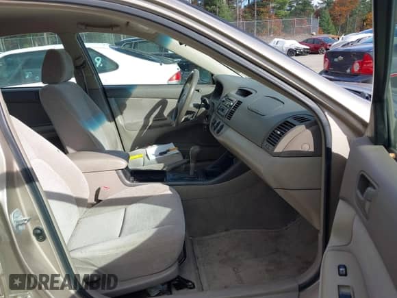 2003 Toyota Camry XLE с VIN 4T1BE32K13U248146, выставлен на аукционе IAAI как лот 43501304 с пробегом 263 862 миль миль и . История ставок и продаж доступна на DreamBid. Изображение 5.