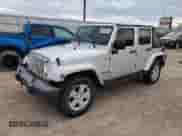 2007 Jeep Wrangler Unlimited Sahara z VIN 1J4GA59167L212909, wystawiony jako Copart lot #82455775 z przebiegiem 124 148 mil mil oraz Czysty tytuł • Clean title. Historia ofert i sprzedaży dostępna na DreamBid. Obrazek 1.