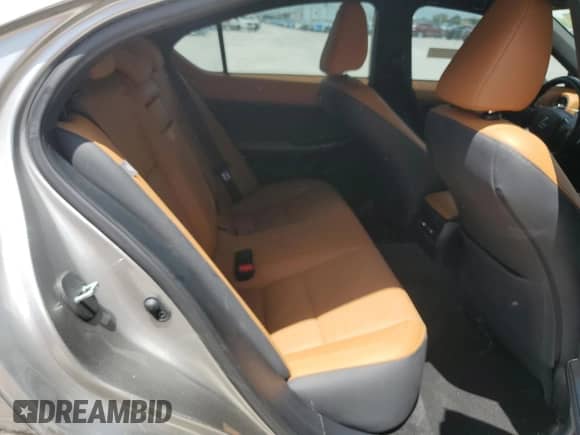 2022 Lexus IS 300 z VIN JTHDA1D21N5118969, wystawiony jako Copart lot #67208235 z przebiegiem 24 308 mil mil oraz Szkoda całkowita • Salvage title. Historia ofert i sprzedaży dostępna na DreamBid. Obrazek 10.