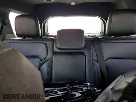 2019 Ford Explorer Limited z VIN 1FM5K7F83KGB11671, wystawiony jako Copart lot #72086205 z przebiegiem Nie podano mil oraz Szkoda całkowita • Salvage title. Historia ofert i sprzedaży dostępna na DreamBid. Obrazek 10.