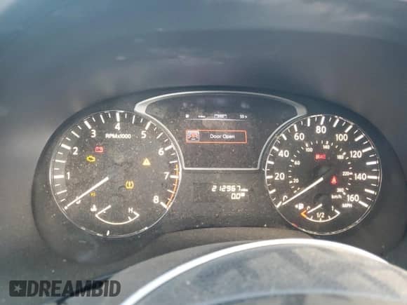 2014 Nissan Pathfinder SV with VIN 5N1AR2MM0EC735209, listed as a Copart auction lot 81969075 with 212,967 mi miles and Clean title. Bid and sale history available at DreamBid. Image 9.