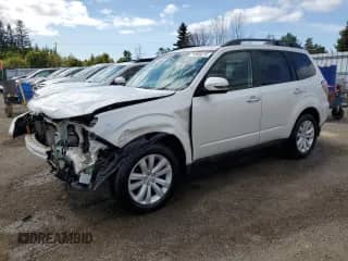 2012 Subaru Forester z VIN JF2SHCEC4CH448996, wystawiony jako Copart lot #71005275 z przebiegiem 147 519 mil mil oraz Szkoda całkowita • Salvage title. Historia ofert i sprzedaży dostępna na DreamBid. Obrazek 1.