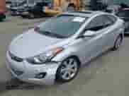 2013 Hyundai Elantra GLS z VIN KMHDH4AE6DU779474, wystawiony jako IAAI lot #42569044 z przebiegiem 95 106 mil mil oraz . Historia ofert i sprzedaży dostępna na DreamBid. Obrazek 2.