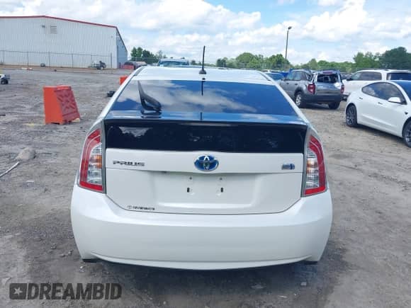 2013 Toyota Prius One z VIN JTDKN3DU6D5543628, wystawiony jako IAAI lot #42488630 z przebiegiem 143 483 mil mil oraz . Historia ofert i sprzedaży dostępna na DreamBid. Obrazek 16.