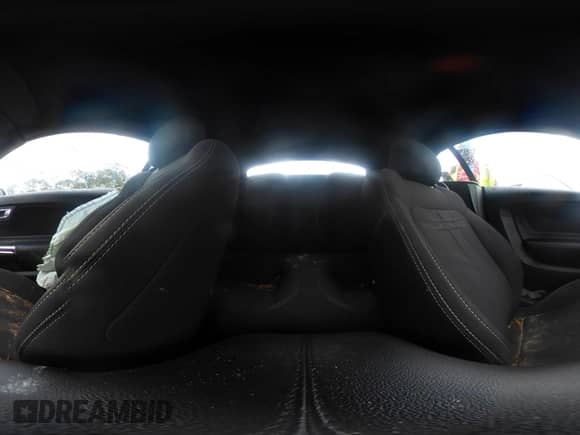 2021 Ford Mustang EcoBoost z VIN 1FATP8UH6M5152841, wystawiony jako IAAI lot #42149294 z przebiegiem 23 834 mil mil oraz . Historia ofert i sprzedaży dostępna na DreamBid. Obrazek 19.