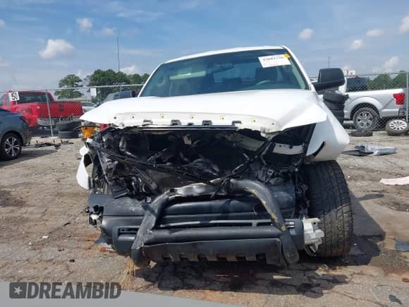 2013 Toyota Tundra z VIN 5TFRU5F14DX029880, wystawiony jako IAAI lot #43081536 z przebiegiem 198 758 mil mil oraz . Historia ofert i sprzedaży dostępna na DreamBid. Obrazek 12.