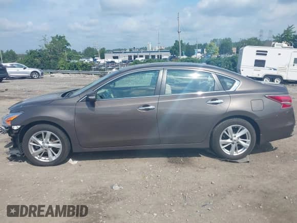 2015 Nissan Altima SL с VIN 1N4AL3APXFN405003, выставлен на аукционе IAAI как лот 42755315 с пробегом 52 089 миль миль и . История ставок и продаж доступна на DreamBid. Изображение 14.