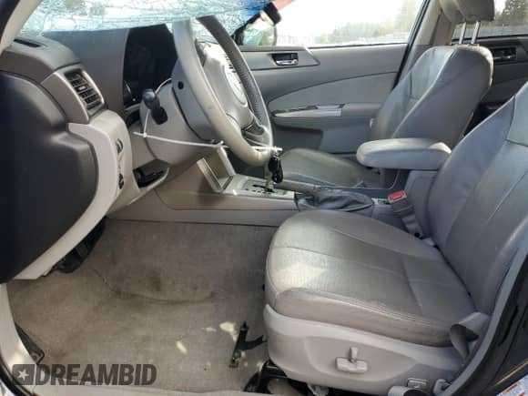 2010 Subaru Forester X Limited z VIN JF2SH6DC7AH735216, wystawiony jako Copart lot #87242755 z przebiegiem 157 242 mil mil oraz Szkoda całkowita • Salvage title. Historia ofert i sprzedaży dostępna na DreamBid. Obrazek 7.