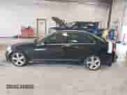 2011 Mercedes-Benz C 300 Sport z VIN WDDGF8BB8BF531723, wystawiony jako IAAI lot #42970166 z przebiegiem 137 077 mil mil oraz . Historia ofert i sprzedaży dostępna na DreamBid. Obrazek 14.