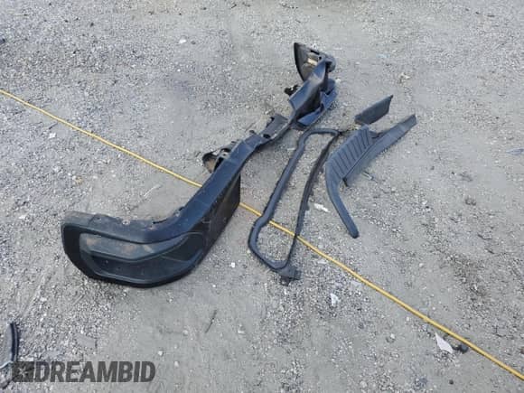 2020 Chevrolet Silverado 1500 Work Truck z VIN 1GCRWAEF2LZ261848, wystawiony jako Copart lot #70438015 z przebiegiem 77 426 mil mil oraz Szkoda całkowita • Salvage title. Historia ofert i sprzedaży dostępna na DreamBid. Obrazek 12.