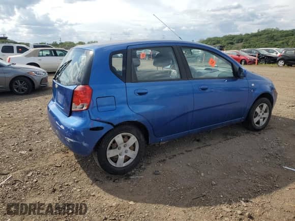 2007 Chevrolet Aveo LS z VIN KL1TD66697B706762, wystawiony jako Copart lot #68675805 z przebiegiem 66 619 mil mil oraz Szkoda całkowita • Salvage title. Historia ofert i sprzedaży dostępna na DreamBid. Obrazek 3.