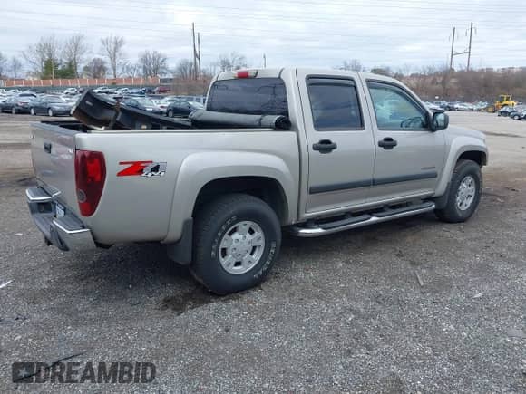 2004 Chevrolet Colorado 1SB LS Z85 с VIN 1GCDT136848114415, выставлен на аукционе IAAI как лот 41740217 с пробегом 158 692 миль миль и . История ставок и продаж доступна на DreamBid. Изображение 4.