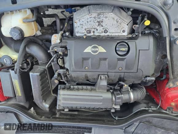 2007 MINI Hardtop с VIN WMWMF33517TU63263, выставлен на аукционе Copart как лот 85209115 с пробегом 124 207 миль миль и Чистый • Clean title. История ставок и продаж доступна на DreamBid. Изображение 7.
