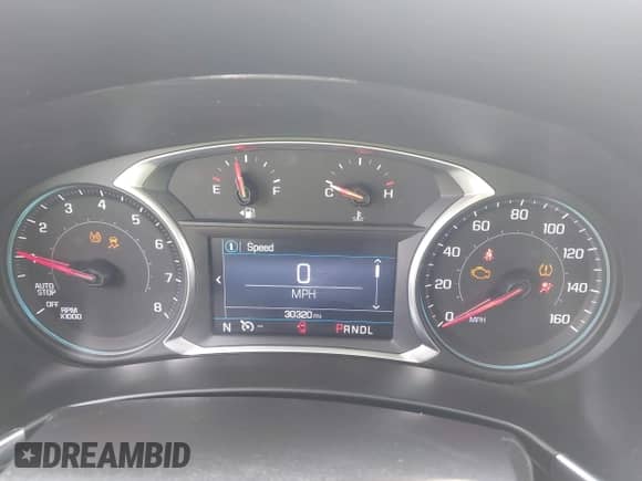2020 Chevrolet Equinox LT z VIN 2GNAXUEV1L6180975, wystawiony jako IAAI lot #42895685 z przebiegiem 30 320 mil mil oraz . Historia ofert i sprzedaży dostępna na DreamBid. Obrazek 7.