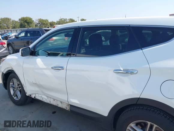 2018 Hyundai Santa Fe 2.4L with VIN 5XYZT3LB3JG519293, listed as a IAAI auction lot 43243050 with 97,903 mi miles and . Bid and sale history available at DreamBid. Image 14.
