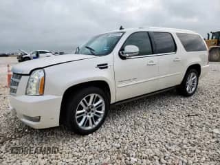 2013 Cadillac Escalade ESV Premium с VIN 1GYS4JEF9DR182552, выставлен на аукционе Copart как лот 59542675 с пробегом 234 379 миль миль и Списание • Salvage title. История ставок и продаж доступна на DreamBid. Изображение 1.