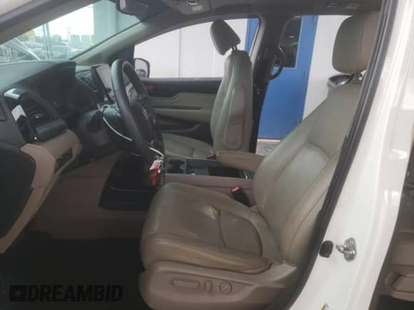 2018 Honda Odyssey Elite with VIN 5FNRL6H96JB096658, listed as a Copart auction lot 81622375 with 181,785 mi miles and Non repairable. Bid and sale history available at DreamBid. Image 7.