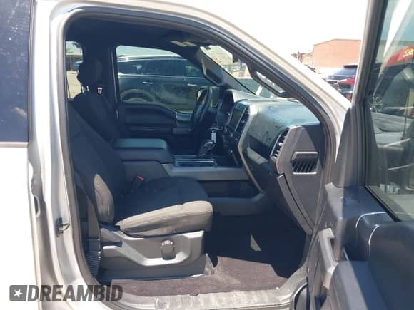 2017 Ford F-150 XL z VIN 1FTEW1CP7HKD14652, wystawiony jako IAAI lot #42835960 z przebiegiem 115 869 mil mil oraz . Historia ofert i sprzedaży dostępna na DreamBid. Obrazek 5.