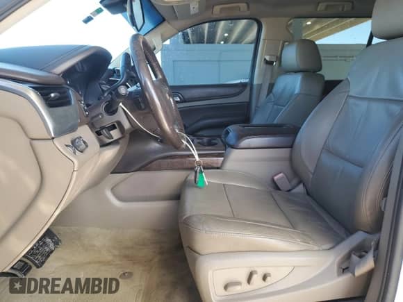 2015 Chevrolet Suburban LT with VIN 1GNSCJKC5FR543501, listed as a Copart auction lot 86239365 with 218,893 mi miles and Clean title. Bid and sale history available at DreamBid. Image 7.