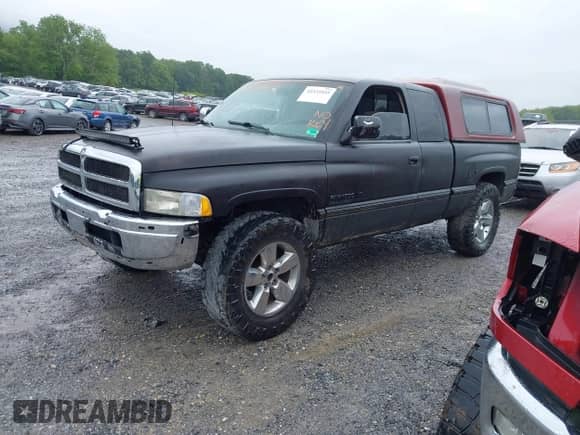1997 Dodge 1500 с VIN 3B7HF13YXVG742322, выставлен на аукционе IAAI как лот 42331845 с пробегом 217 071 миль миль и . История ставок и продаж доступна на DreamBid. Изображение 23.