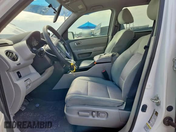 2015 Honda Pilot EX z VIN 5FNYF3H4XFB032040, wystawiony jako Copart lot #69885455 z przebiegiem 111 631 mil mil oraz Szkoda całkowita • Salvage title. Historia ofert i sprzedaży dostępna na DreamBid. Obrazek 7.