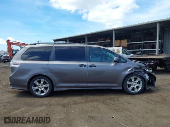 2013 Toyota Sienna SE with VIN 5TDXK3DC2DS324200, listed as a IAAI auction lot 43118012 with 158,753 mi miles and . Bid and sale history available at DreamBid. Image 13.