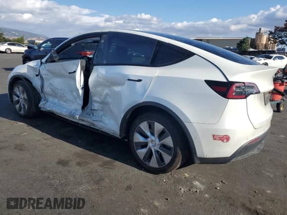 2020 Tesla Model Y Long Range z VIN 5YJYGDEE8LF035241, wystawiony jako Copart lot #85201715 z przebiegiem 60 134 mil mil oraz Szkoda całkowita • Salvage title. Historia ofert i sprzedaży dostępna na DreamBid. Obrazek 2.