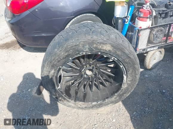 2011 Ram 1500 ST с VIN 1D7RB1CP9BS515480, выставлен на аукционе IAAI как лот 42659040 с пробегом 253 819 миль миль и . История ставок и продаж доступна на DreamBid. Изображение 18.