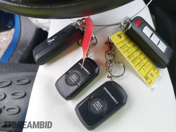 2020 Mitsubishi Outlander SE с VIN JA4AP4AUXLU023270, выставлен на аукционе IAAI как лот 42266661 с пробегом 81 117 миль миль и . История ставок и продаж доступна на DreamBid. Изображение 11.