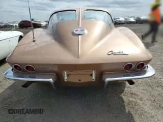 1963 Chevrolet Corvette с VIN 30837S119553, выставлен на аукционе Copart как лот 75003824 с пробегом 74 166 миль миль и Списание • Salvage title. История ставок и продаж доступна на DreamBid. Изображение 6.