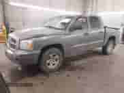 2007 Dodge Dakota SLT с VIN 1D7HW48J17S138642, выставлен на аукционе IAAI как лот 41419794 с пробегом 79 350 миль миль и . История ставок и продаж доступна на DreamBid. Изображение 2.