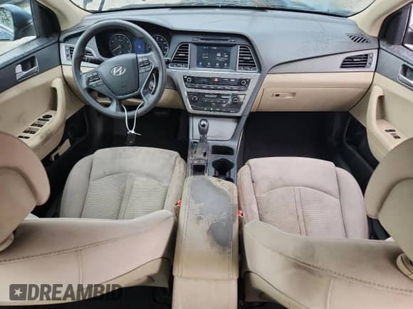 2016 Hyundai Sonata SE с VIN 5NPE24AF1GH282379, выставлен на аукционе Copart как лот 84231745 с пробегом 125 615 миль миль и Списание • Salvage title. История ставок и продаж доступна на DreamBid. Изображение 8.