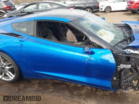 2014 Chevrolet Corvette Z51 3LT with VIN 1G1YM2D77E5120729, listed as a IAAI auction lot 41821347 with 19,747 mi miles and . Bid and sale history available at DreamBid. Image 14.