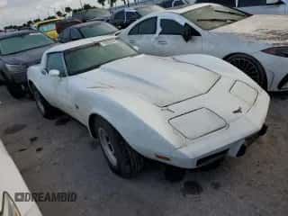 1979 Chevrolet Corvette с VIN 1Z8789S442296, выставлен на аукционе Copart как лот 75557234 с пробегом 77 800 миль миль и Списание • Salvage title. История ставок и продаж доступна на DreamBid. Изображение 4.