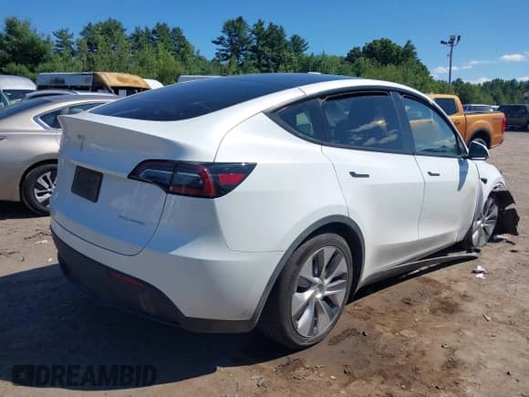 2023 Tesla Model Y Long Range с VIN 7SAYGDEEXPA103397, выставлен на аукционе IAAI как лот 42781803 с пробегом 28 537 миль миль и . История ставок и продаж доступна на DreamBid. Изображение 4.