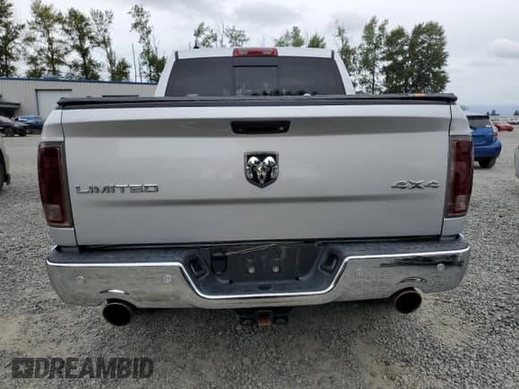 2015 Ram 1500 Laramie Limited z VIN 1C6RR7PT9FS556253, wystawiony jako Copart lot #65618915 z przebiegiem 126 110 mil mil oraz Szkoda całkowita • Salvage title. Historia ofert i sprzedaży dostępna na DreamBid. Obrazek 6.