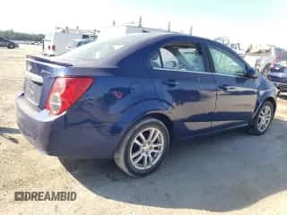 2014 Chevrolet Sonic LT with VIN 1G1JC5SH4E4125698, listed as a Copart auction lot 89809915 with 90,374 mi miles and Clean title. Bid and sale history available at DreamBid. Image 3.